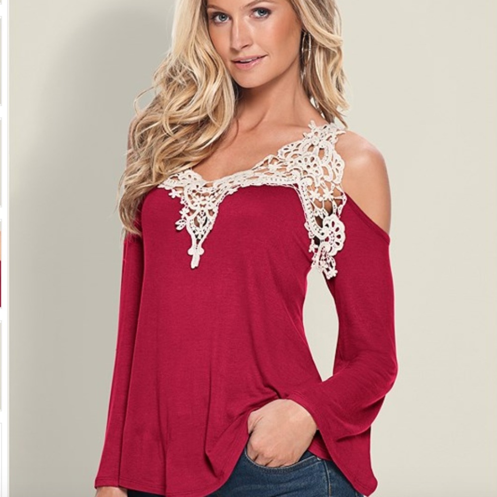 CROCHET BELL SLEEVE TOP